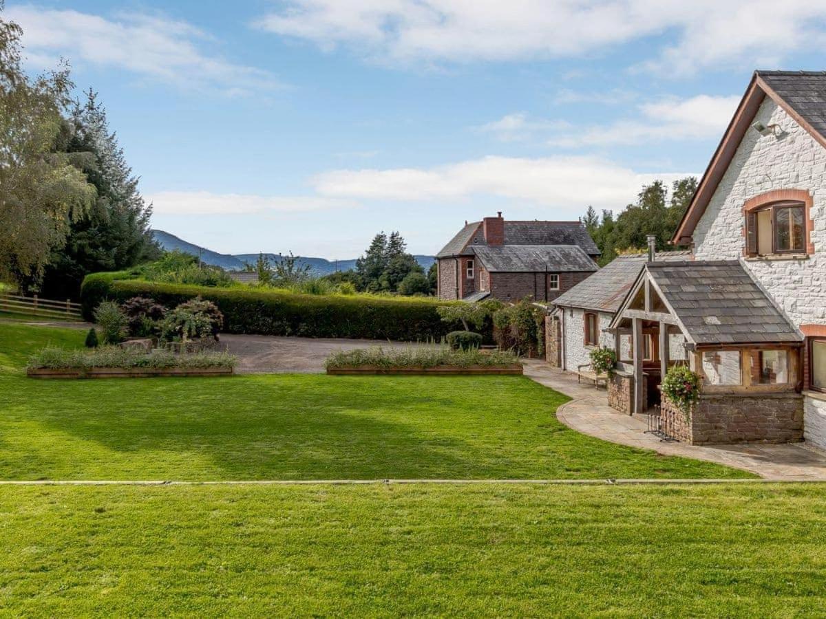 White Horse Farm Villa Abergavenny ภายนอก รูปภาพ
