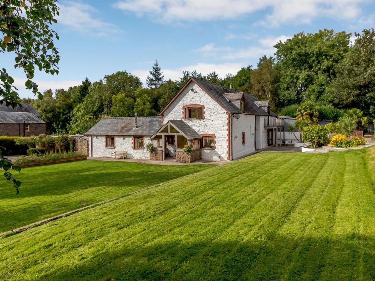 White Horse Farm Villa Abergavenny ภายนอก รูปภาพ