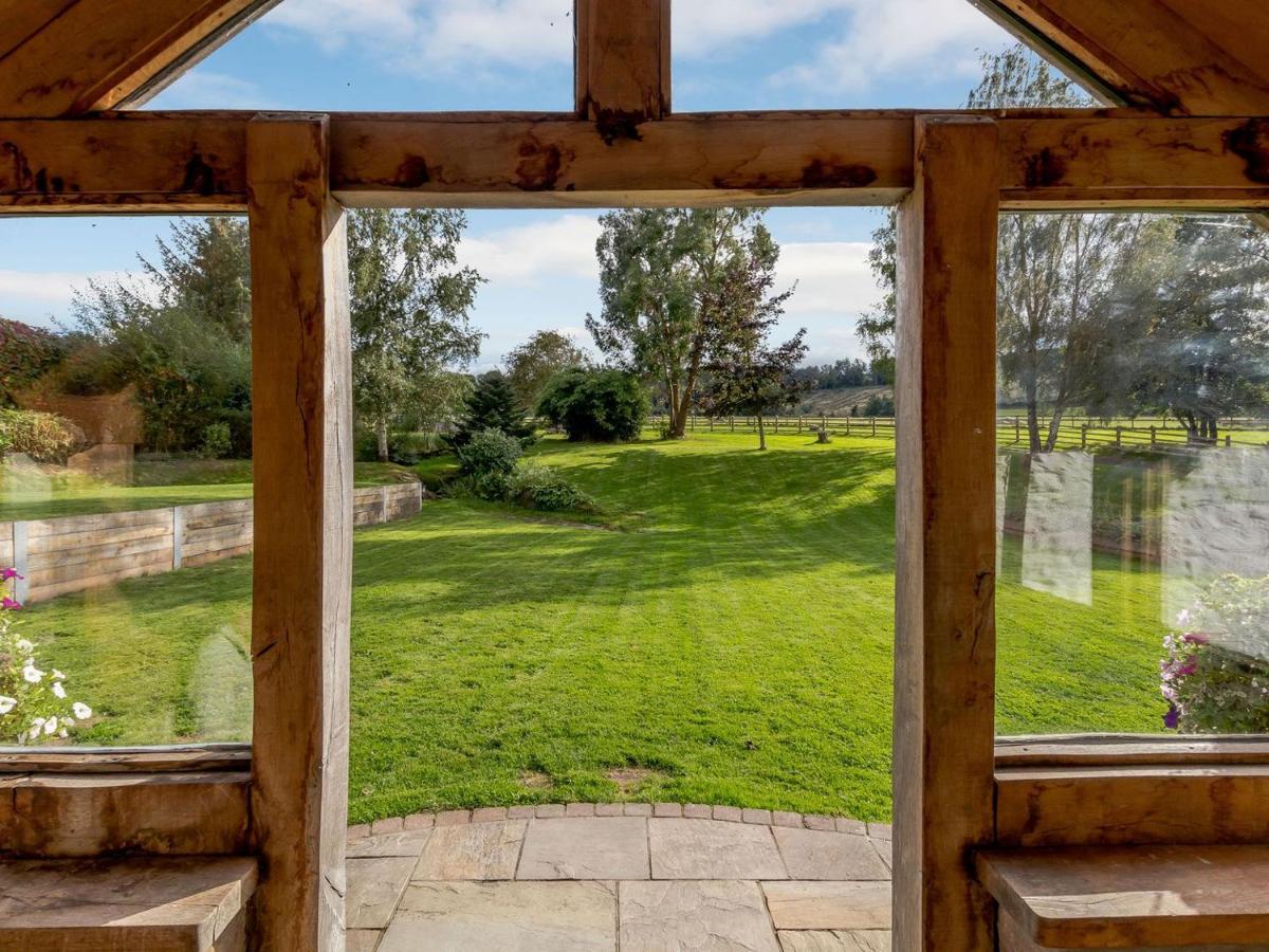 White Horse Farm Villa Abergavenny ภายนอก รูปภาพ
